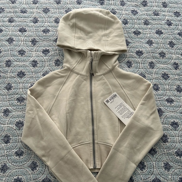 Lululemon Scuba Full-Zip Cropped Hoodie - Picture 2 of 4